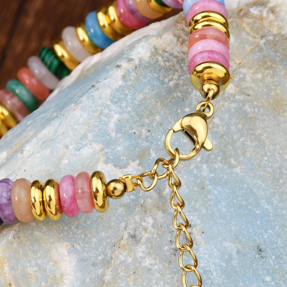 Ins-Stil, Armband aus Natursteinperlen in Dopaminfarbe für Frauen, Nische und hochwertiges, lichtechtes Kristallarmband